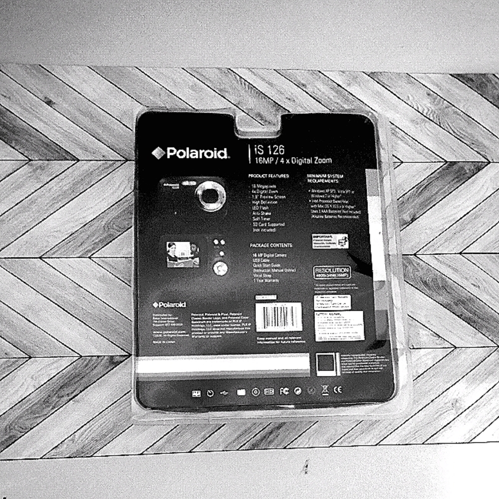 Polaroid iS 126 16MP Black Digital Camera - Picture 3 of 4